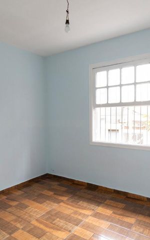 Casa à venda com 100m², 4 quartos e 2 vagasQuarto 1