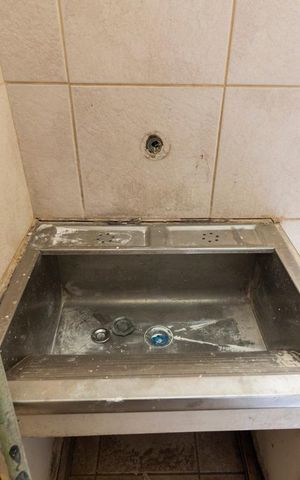 Casa à venda com 100m², 4 quartos e 2 vagasÁrea de Serviço
