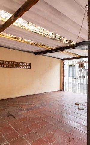 Casa à venda com 100m², 4 quartos e 2 vagasGaragem