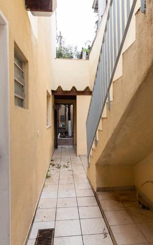 Casa à venda com 100m², 4 quartos e 2 vagascorredor lateral