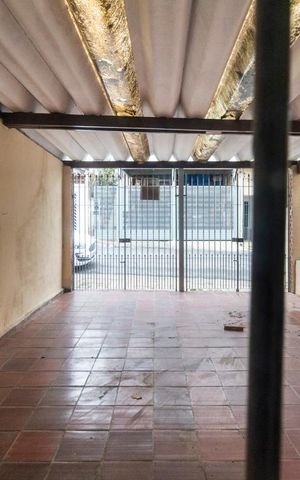 Casa à venda com 100m², 4 quartos e 2 vagasVista
