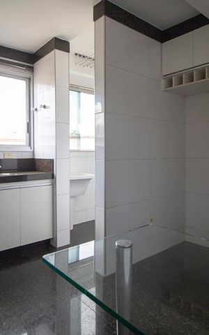 Apartamento para alugar com 110m², 3 quartos e 3 vagas Apartamento para alugar com 110m², 3 quartos e 3 vagasCozinha