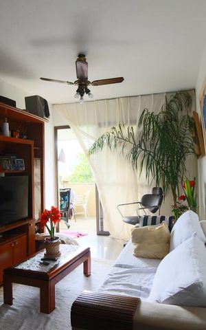 Apartamento à venda com 120m², 3 quartos e 2 vagasSala