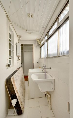 Apartamento para alugar com 82m², 2 quartos e 1 vagaLavanderia