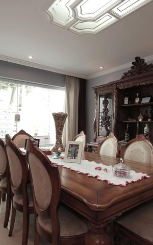 Casa à venda com 160m², 3 quartos e 2 vagasSala