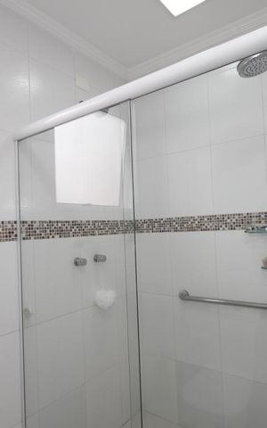 Casa à venda com 160m², 3 quartos e 2 vagasBanheiro