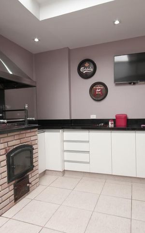 Casa à venda com 160m², 3 quartos e 2 vagasChurrasqueira