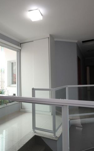Casa à venda com 160m², 3 quartos e 2 vagasCorredor
