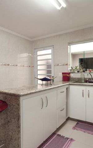 Casa à venda com 160m², 3 quartos e 2 vagasCozinha