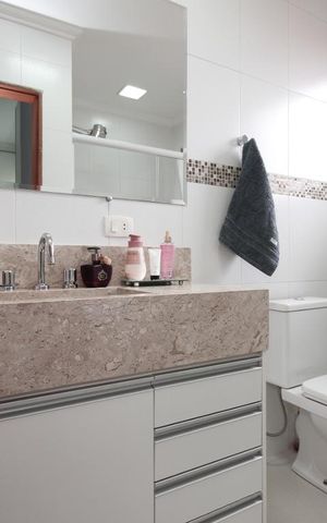 Casa à venda com 160m², 3 quartos e 2 vagasBanheiro
