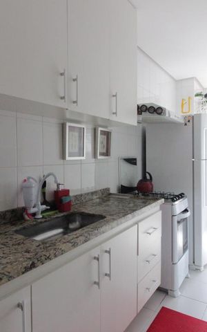 Apartamento à venda com 56m², 2 quartos e 2 vagasCozinha