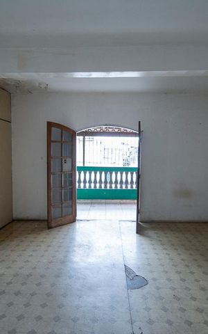 Casa à venda com 830m², 2 quartos e 2 vagas Casa à venda com 830m², 2 quartos e 2 vagasQuarto 2