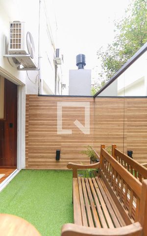 Casa de condomínio à venda com 110m², 2 quartos e 2 vagas Casa de condomínio à venda com 110m², 2 quartos e 2 vagasVaranda da Sala