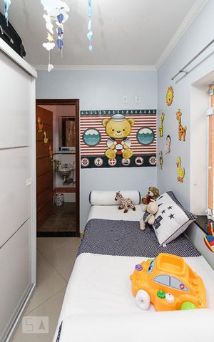 Casa à venda com 270m², 4 quartos e 6 vagas Casa à venda com 270m², 4 quartos e 6 vagasSuite 02