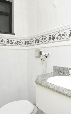Apartamento para alugar com 194m², 4 quartos e 4 vagasLavabo