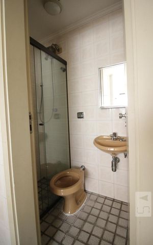 Apartamento para alugar com 161m², 4 quartos e 3 vagasBanheiro de serviço