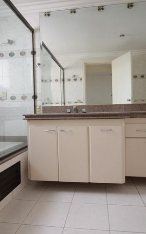 Apartamento para alugar com 161m², 4 quartos e 3 vagasBanheiro da suíte 2