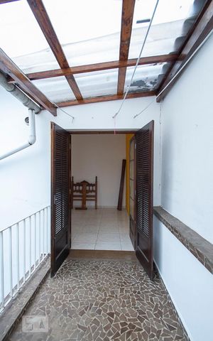 Casa para alugar com 80m², 3 quartos e sem vaga