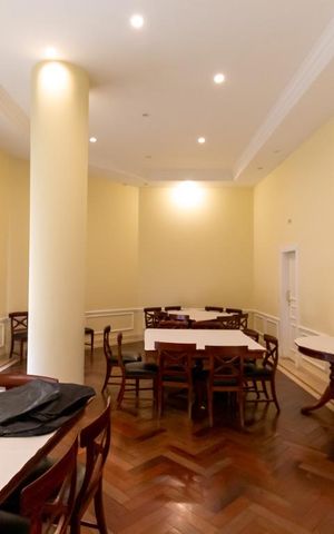 Apartamento à venda com 278m², 3 quartos e 4 vagas Apartamento à venda com 278m², 3 quartos e 4 vagasSalão de festas