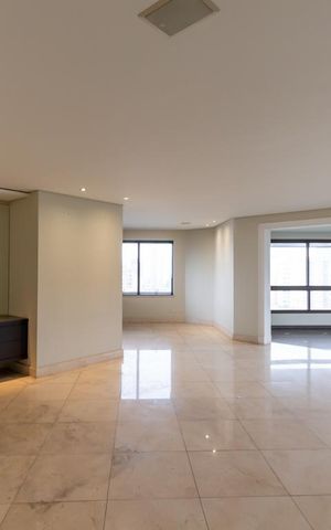 Apartamento à venda com 278m², 3 quartos e 4 vagas Apartamento à venda com 278m², 3 quartos e 4 vagasSala