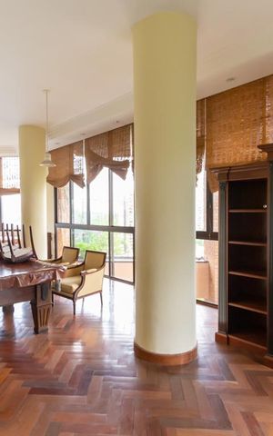 Apartamento à venda com 278m², 3 quartos e 4 vagas Apartamento à venda com 278m², 3 quartos e 4 vagasSalão de jogos