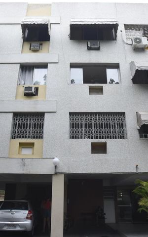 Apartamento à venda com 98m², 3 quartos e 1 vagaFachada