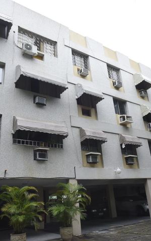 Apartamento à venda com 98m², 3 quartos e 1 vagaFachada do bloco