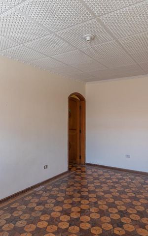Casa à venda com 120m², 3 quartos e 2 vagas Casa à venda com 120m², 3 quartos e 2 vagasSala
