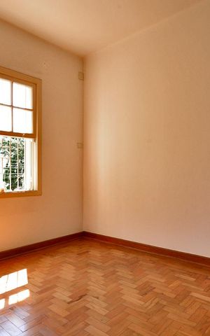 Casa para alugar com 140m², 3 quartos e 2 vagasQuarto 1