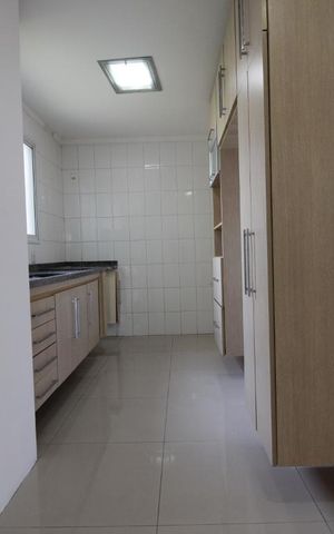 Apartamento à venda com 120m², 3 quartos e 2 vagasCozinha