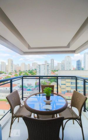 Apartamento à venda com 42m², 1 quarto e 1 vaga Apartamento à venda com 42m², 1 quarto e 1 vagaVaranda