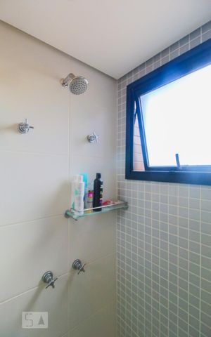 Apartamento à venda com 42m², 1 quarto e 1 vaga Apartamento à venda com 42m², 1 quarto e 1 vagaBanheiro