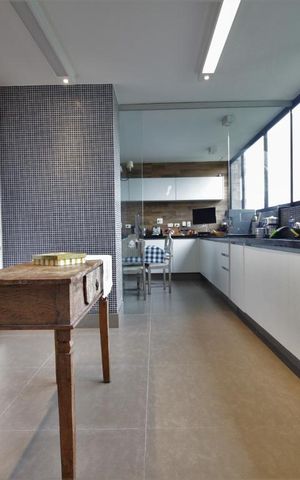 Apartamento à venda com 511m², 4 quartos e 3 vagasCozinha