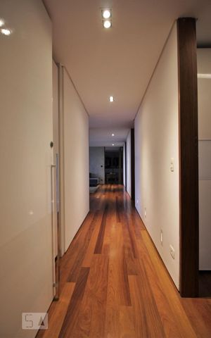 Apartamento à venda com 511m², 4 quartos e 3 vagasCorredor
