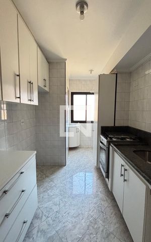 Apartamento para alugar com 75m², 3 quartos e 2 vagas Apartamento para alugar com 75m², 3 quartos e 2 vagasCozinha
