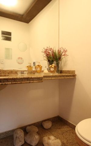 Apartamento à venda com 157m², 4 quartos e 3 vagaslavabo