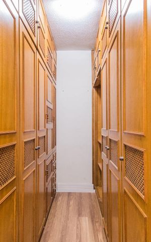 Apartamento à venda com 320m², 3 quartos e 3 vagasCloset da Suíte