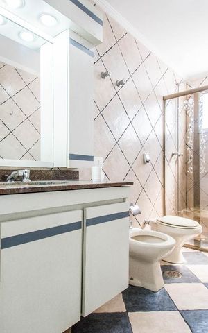 Apartamento à venda com 320m², 3 quartos e 3 vagasBanheiro da Suíte