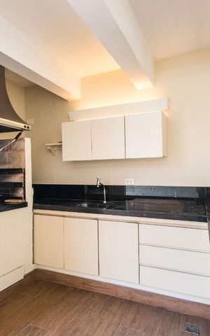 Apartamento à venda com 320m², 3 quartos e 3 vagasTerraço