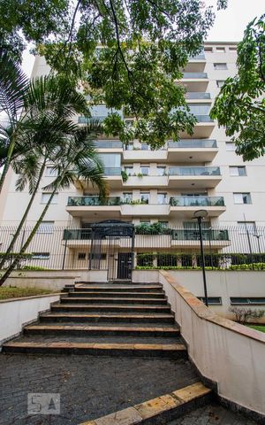 Apartamento à venda com 320m², 3 quartos e 3 vagasFachada