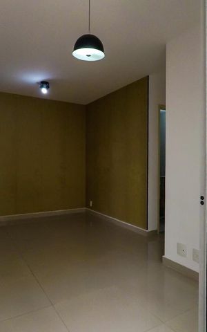 Apartamento para alugar com 64m², 3 quartos e 2 vagasSala vista pela sacada