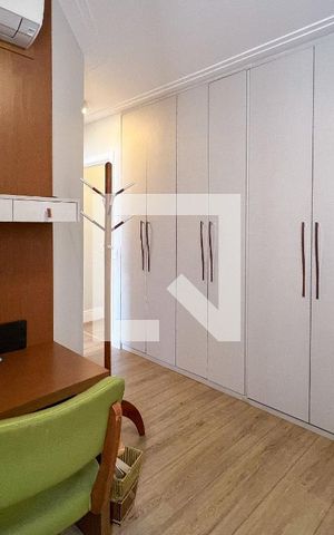 Apartamento para alugar com 250m², 3 quartos e 3 vagasEscritório