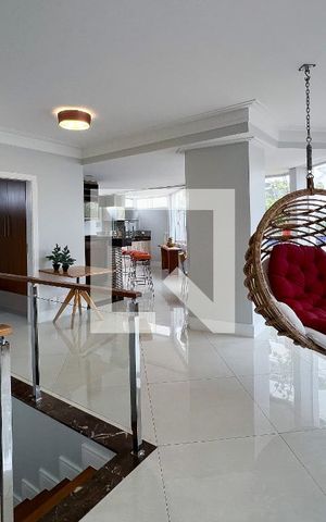 Apartamento para alugar com 250m², 3 quartos e 3 vagasCobertura