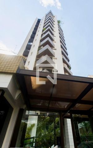 Apartamento para alugar com 250m², 3 quartos e 3 vagasFachada