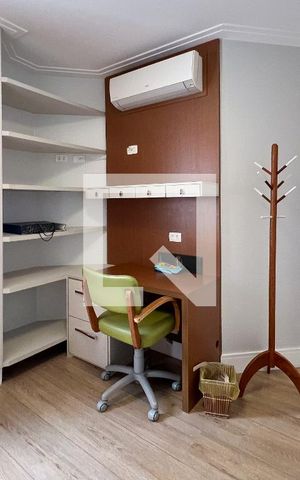 Apartamento para alugar com 250m², 3 quartos e 3 vagasEscritório