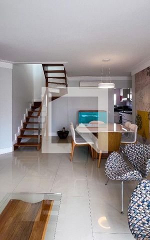 Apartamento para alugar com 250m², 3 quartos e 3 vagasSala
