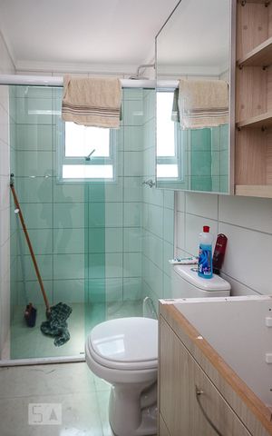 Apartamento à venda com 48m², 2 quartos e 1 vaga Apartamento à venda com 48m², 2 quartos e 1 vagaBanheiro