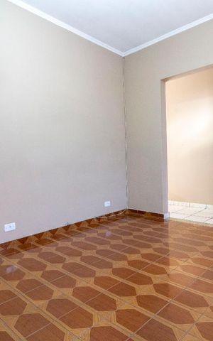 Casa à venda com 85m², 2 quartos e 1 vaga Casa à venda com 85m², 2 quartos e 1 vagaSala