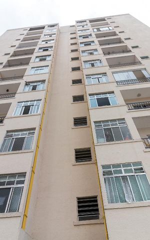 Apartamento para alugar com 64m², 2 quartos e 1 vagaFachada do bloco