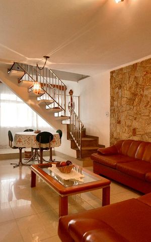 Casa à venda com 100m², 3 quartos e 1 vagaSala